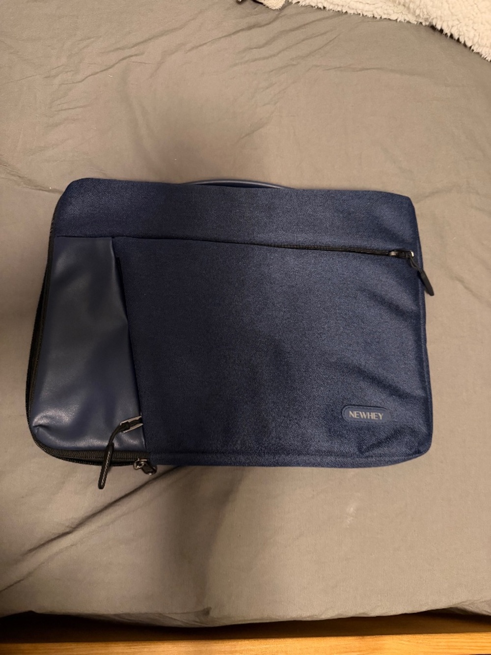 The Newhey Laptop Sleeve